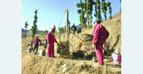 दैलेखमा पेट्रोलियम पदार्थ रहेको पुष्टि