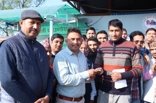 गौतम बुद्ध अन्तराष्ट्रिय क्रिकेट रङ्गशाला निर्माणार्थ नवलपुर जिल्ला अदालत परिवारको  सहयोग