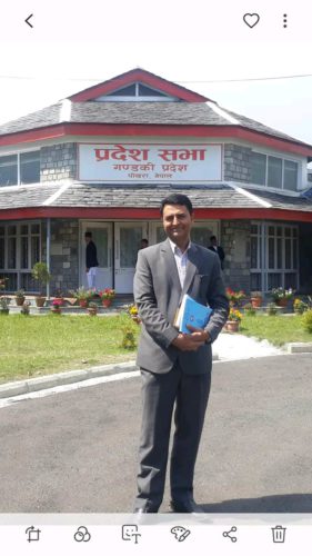 ज्याला मजदुरी गरेर परिवार पाल्नेहरुका लागि सरकार बेलैमा गम्भीर बनोस :लामिछाने