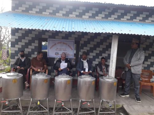 देवचुली नगरपालिकामा मौरीपालन सामाग्री वितरण कार्यक्रम सम्पन्न