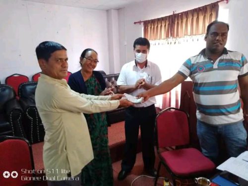 विपद व्यवस्थापन कोषमा कावासोतिका  संस्थागत विद्यालयको तर्फ बाट दुईलाख सहयोग