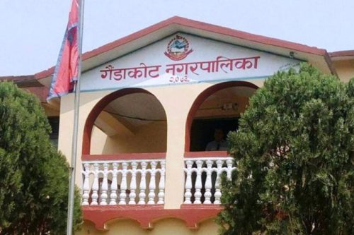 गैंडाकोट नगरपालिकाका १३ कर्मचारीमा कोरोना संक्रमण पुष्टि