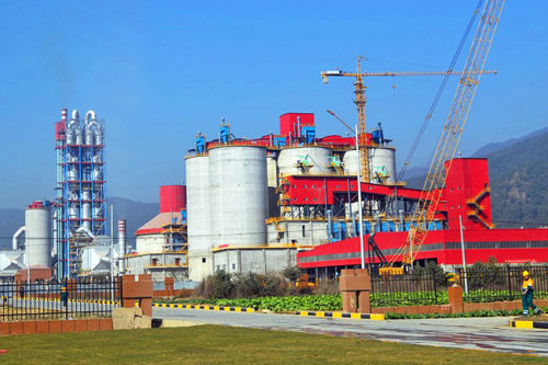 कारखानामा मृत्यु भएका मजदुरको परिवारलाई होङ्सीले २५ लाख दिने