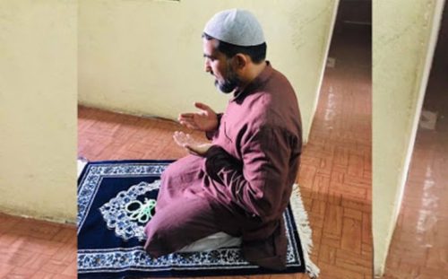 आज मुस्लिमहरुको महान पर्व इद उल–फित्र, घरघरमै नमाज पाठ गरी मनाईँदै