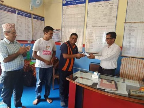 भीसान नवलपरासीको पहलमा भीमसेन आदर्श मा.बिलाई थर्मल गन सहयोग