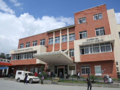 टिचिङ अस्पतालबाट ६ वर्षीया बालिका सहित १२ जनाले जिते कोरोना