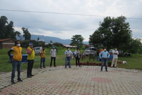 संक्रमित साथीहरुको स्वास्थ्यलाभको कामना गर्न पत्रकार महासंघको टोलि प्राकृतिक चिकित्सालयमा