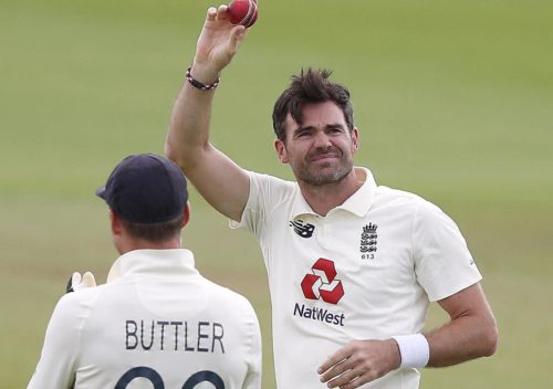 जेम्स एन्डर्सनले बनाए टेस्ट क्रिकेटमा कीर्तिमान