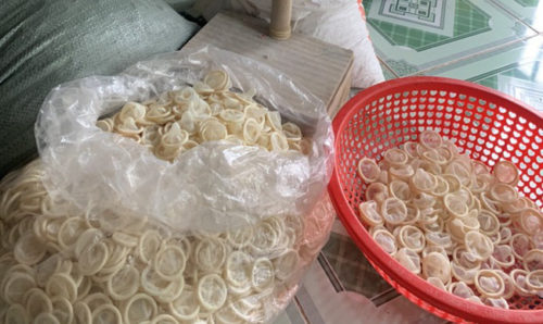 पुन: बेच्न तयार ३ लाख ४५ हजार थान प्रयोग भइसकेका कण्डम जफत