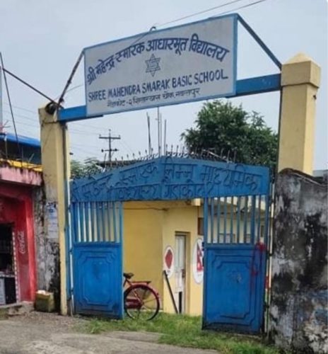 विद्यालयका कम्प्युटर र प्रोजेक्टर चोरी गर्ने तीनजना पक्राउ