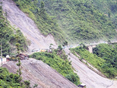 नारायणगढ–मुग्लिन सडकखण्ड पूर्ण सञ्चालन गर्न दिनभर लाग्ने