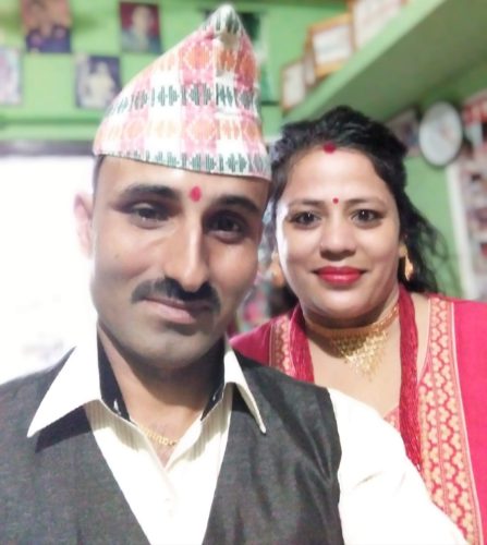 कलाकार कंडेल दम्पतीको उदाहरणीय काम ,वर्षगाँठको खर्च बिपन्न परिवारलाई हस्तान्तरण