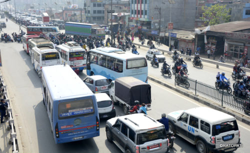 एक सातामै बढ्यो सार्वजनिक यातायातको भाडा