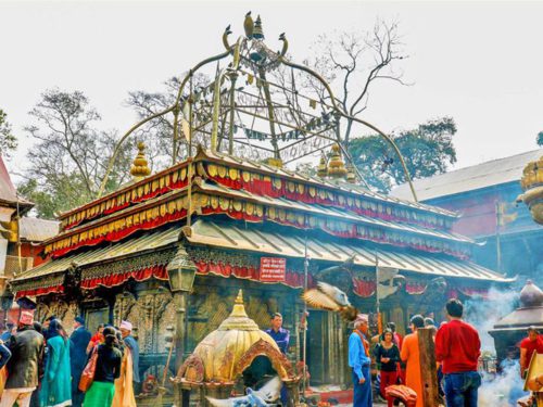 मन्दिरमै ‘खिइयो’ २ किलो सुन