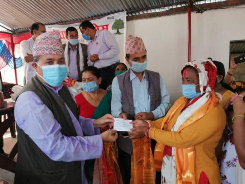 मध्यविन्दुमा विभिन्न पार्टी परित्याग गरि ६ सय ६३ जना नेपाली काङ्ग्रेस प्रवेश