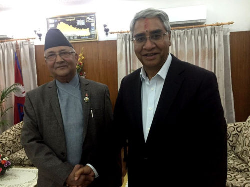 प्रचण्डसँग कुरा नमिले ओली देउवासँग मिलेर जाने