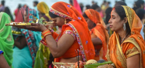 उदाउँदो सूर्यलाई अर्घ्य दिएसँगै सकियो छठ