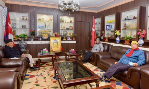 अकस्मात खुमलटार पुगेर ओलीले दिन खोजेका यी ३ राजनीतिक सन्देश