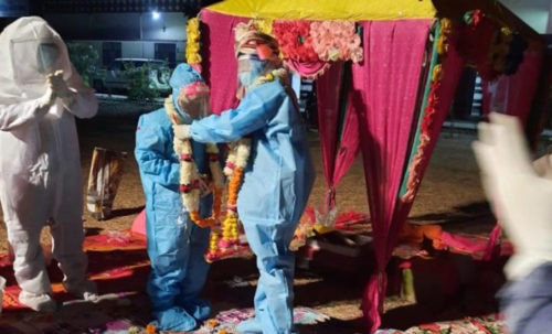 बेहुलीलाई कोरोना संक्रमण भएपछि पीपीईमै भयो विवाह