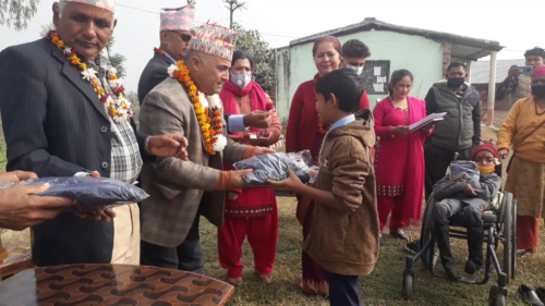 न्यानो कपडा वितरण