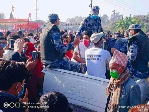 प्रधानमन्त्रीको सभामा निर्मला पन्तका लागि न्याय माग्ने ७ जना युवाहरु पक्राउ