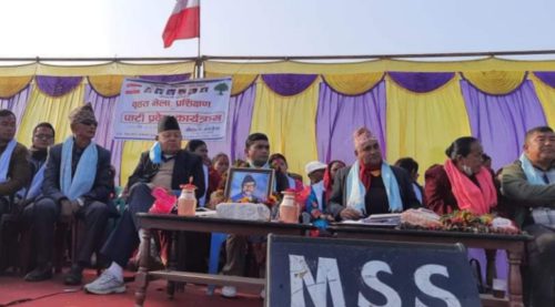 कावासोतीमा नगर उपप्रमुखको उम्मेदवार सहित ९५ जना काङ्ग्रेसमा प्रवेश