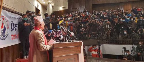 अरिंगाल र झुसिल्किराले केही गर्न सक्दैनन् : माधव नेपाल