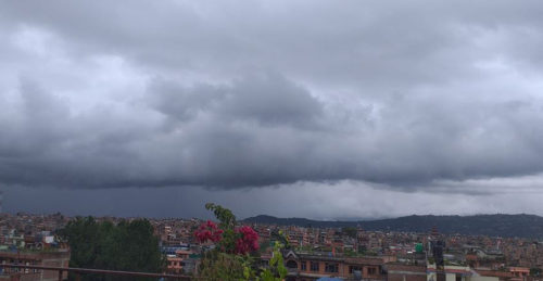 मौसम पूर्वानुमानः तराईका भागमा बाक्लो हुस्सु र कुहिरो लाग्ने, वर्षाको सम्भावना