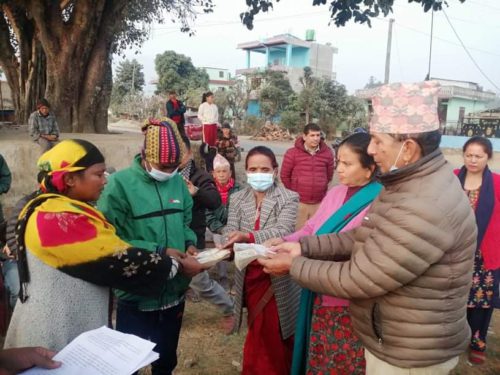 हुप्सेकोटका मृगौला रोगी महत्तोलाई लण्डनमा बस्ने नेपालीको ३ लाख ७७ हजार नगद सहयोग