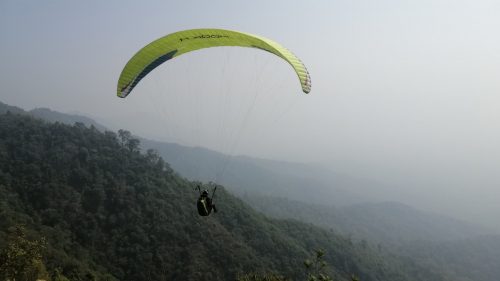 कावासोतीको बालुवा डाँडाबाट प्याराग्लाइडिङको सफल परिक्षण उडान