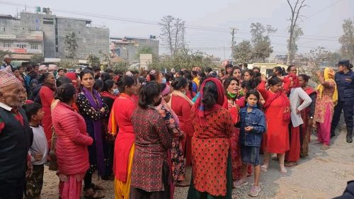 बालिका हत्याका आरोपितलाई कारवाही गर्न माग गर्दै प्रहरी कार्यालय अघि प्रदर्शन