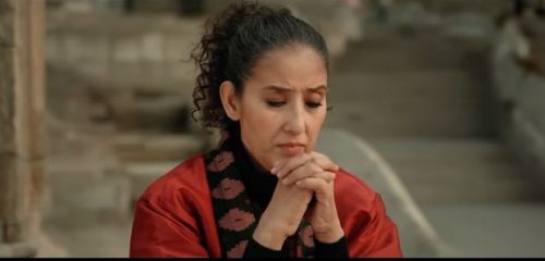 यस्तो छ मनीषाले गाएको ‘महामृत्युन्जय मन्त्र’ ( भिडियो सहित)