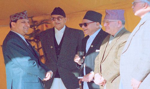 गिरिजा स्मृति दिवस: ३१ तस्बिरमा गिरिजा