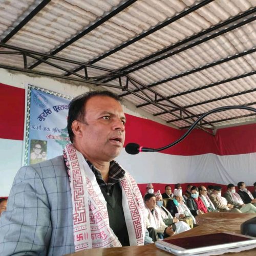 कविता : धुरुधुरु रोएको लोकतन्त्र !