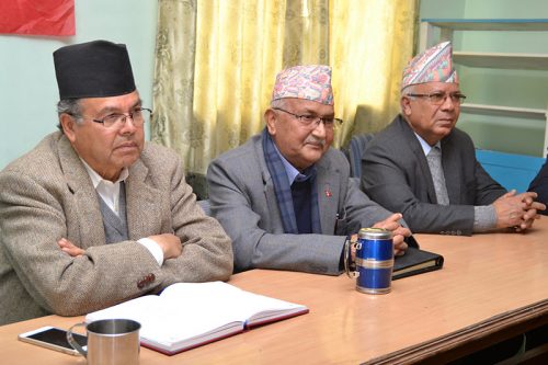 माधव नेपाललगायत नेतालाई पार्टीबाटै निष्कासन गर्ने ओलीकाे तयारी
