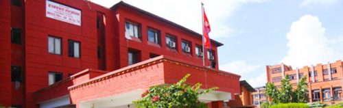 विद्यालय र भीडभाडयुक्त क्षेत्र पुनः बन्द गर्न मन्त्रालयको सिफारिस