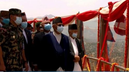 प्रधानमन्त्री ओलीद्वारा नवनिर्मित धरहराको उद्घाटन