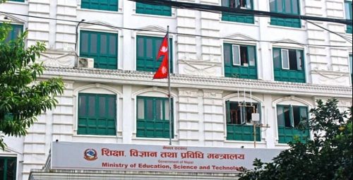 स्थानीय तहको निर्णयबमोजिम विद्यालय बन्द गर्ने/नगर्ने निर्णय गर्नू : शिक्षा मन्त्रालय