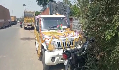 एउटै दुलहीलाई लिन २ दुलाहा पुगे !