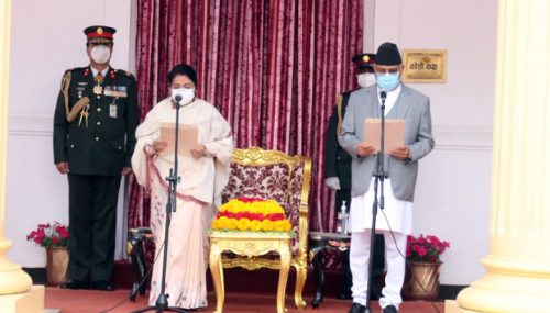 प्रधानमन्त्रीको शपथ बदर गर्न माग गर्दै सर्वोच्चमा ४ वटा रिट दर्ता