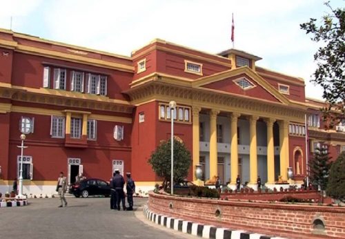 तीन उपप्रधानमन्त्री र १२ मन्त्रीले लिए शपथ