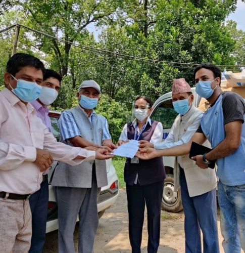 दक्षिण कोरियाका नेपालीले मध्यविन्दु जिल्ला अस्पताललाई पठाए ८ वटा आइसियू बेड