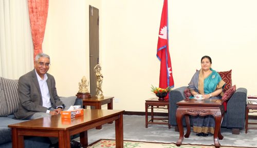 राष्ट्रपति भण्डारी र प्रधानमन्त्री देउवाबीच भेटवार्ता