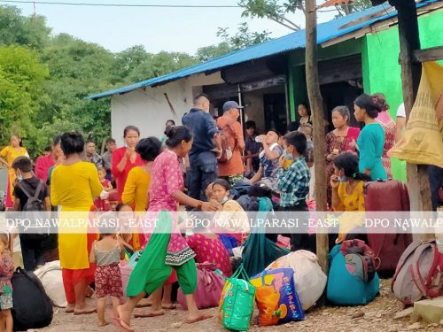 हुप्सेकोटका १८ घरका ७१ जनालाई सुरक्षित स्थानमा सारियो