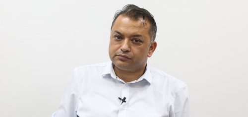 ओलीलाई गगनको प्रश्न– प्रधानमन्त्रीज्यू झलनाथ खनालको खर्च बेहोर्ने निर्णय कुन कानुनमा टेकेर गर्नुभयो ?