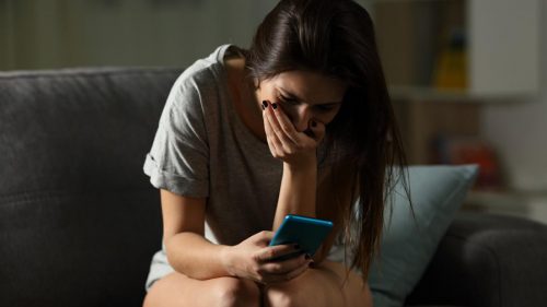 रिभेन्ज पोर्न : यौन हिंसाको नयाँ रुप, महिलाहरु जोखिममा