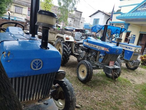 अवैधरुपमा नदिजन्य पदार्थ उत्खनन तथा चोरी गर्ने १६ वटा ट्रयाक्टर  प्रहरी नियन्त्रणमा