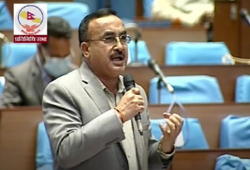 मोबाइल तस्करी प्रकरणमा लुम्बिनी प्रहरी प्रमुखको पनि संलग्नता भएको भन्दै कार्वाहीको माग