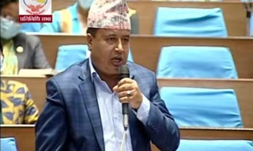 महेश बस्नेतको प्रश्न: अफगानिस्तानबाट नेपालीको उद्धार गर्न ओली सरकार नै आउनुपर्ने हो ?