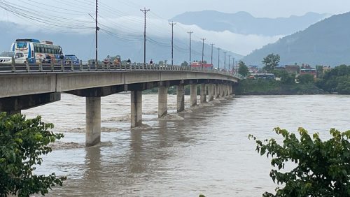 नारायणी नदीले सतर्कता तह नाघ्यो, होसियार रहन प्रशासनको आग्रह